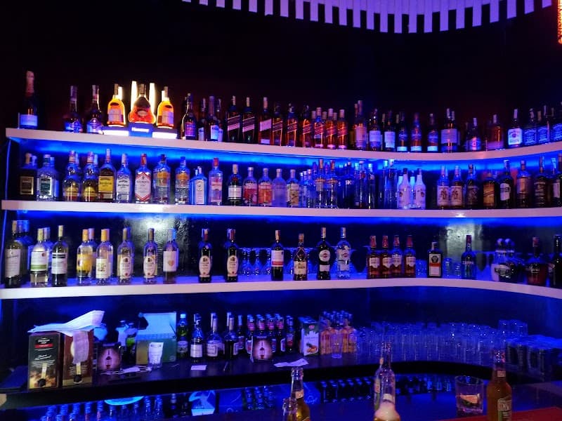 Skylux Lounge